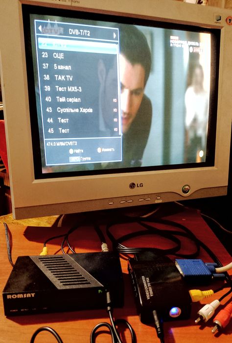 НОВЫЙ видео конвертер S-video,AV-VGA (RCA/тюльпан на VGA) для монитора