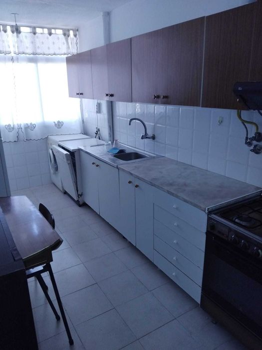Quarto para arrendar-  solteiro /casal  rinchoa ,rio de mouro