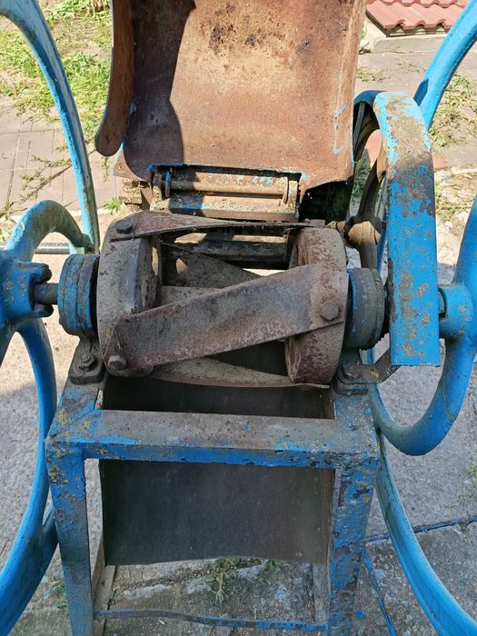 січкарня  ручна :)