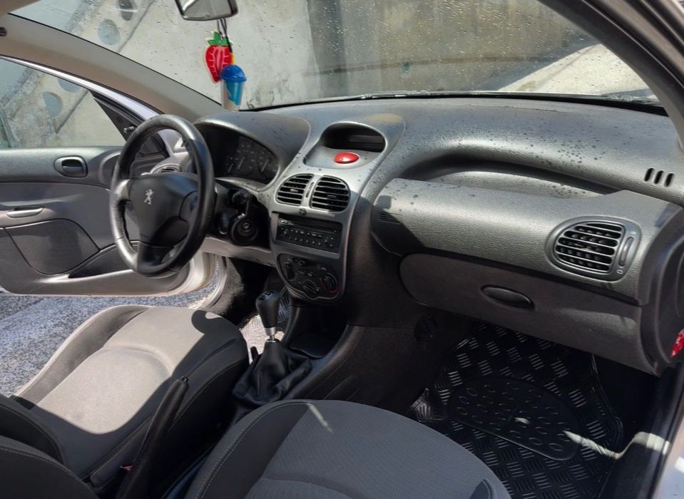 Peugeot 206 1.1 Gasolina - 2006