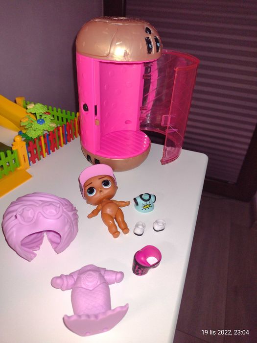 Lol surprise w kapsule z akcesoriami jak nowa