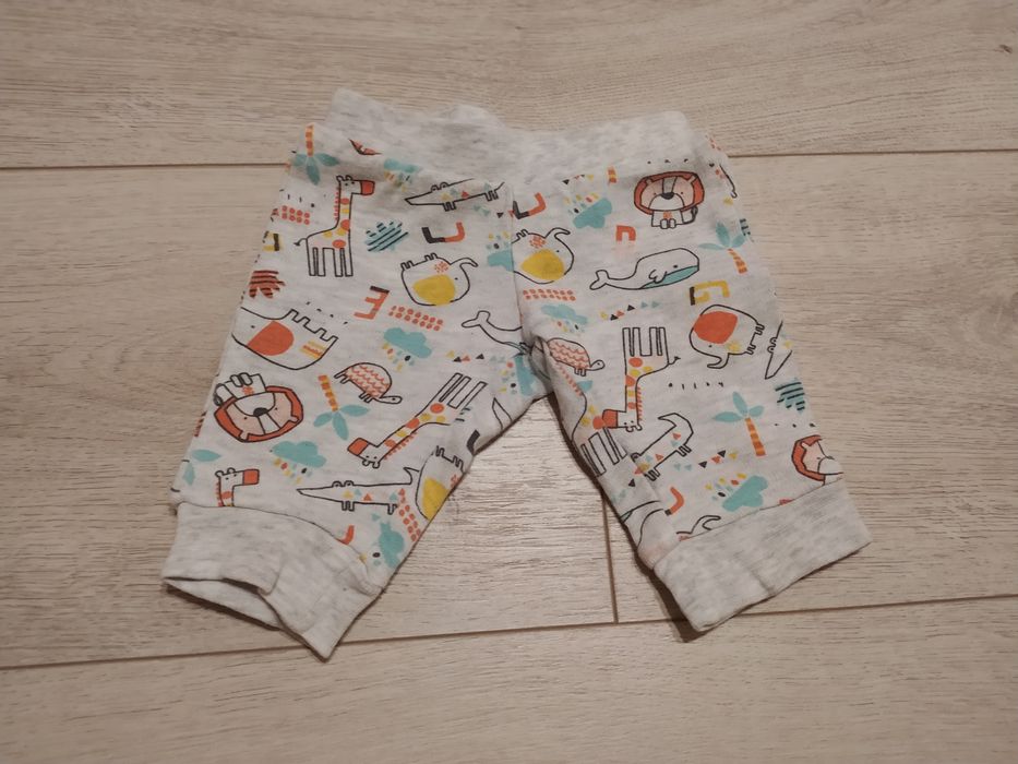 Zestaw ubranek niemowlęcych, rozmiar 56