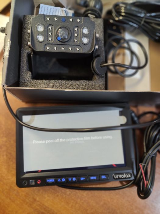 Бездротова камера заднього виду з 7" монітором URVOLAX UR67X