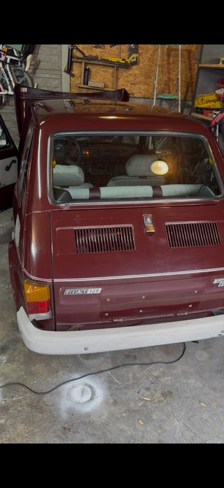 Fiata 126 P red bambino