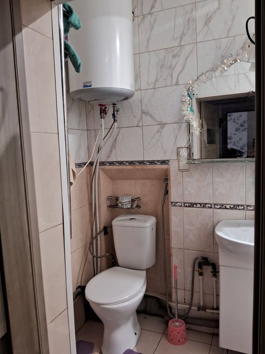 Сдаю комнату  для девушки , женьшины