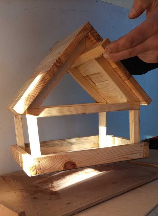 Кормушка для птиц