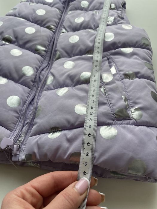 Безрукавка, жилета для дівчинки 122см