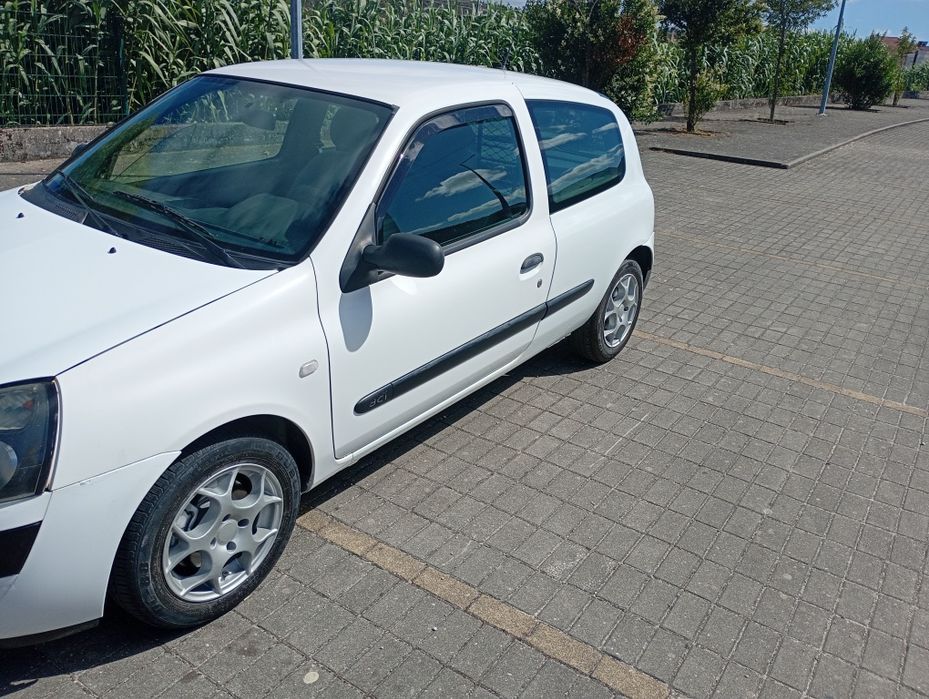 Renault Clio 1.5 DCI comercial