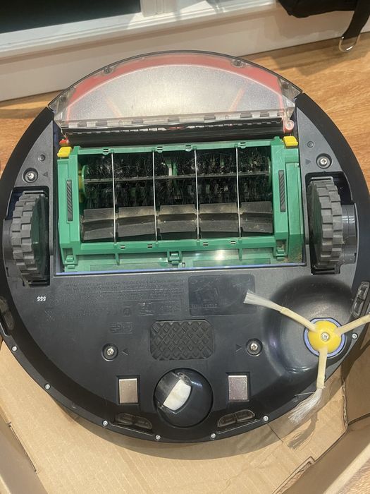 iRobot Roomba 555 Aspirador Robot – Avaria na Bateria – Para Reparação ou Peças