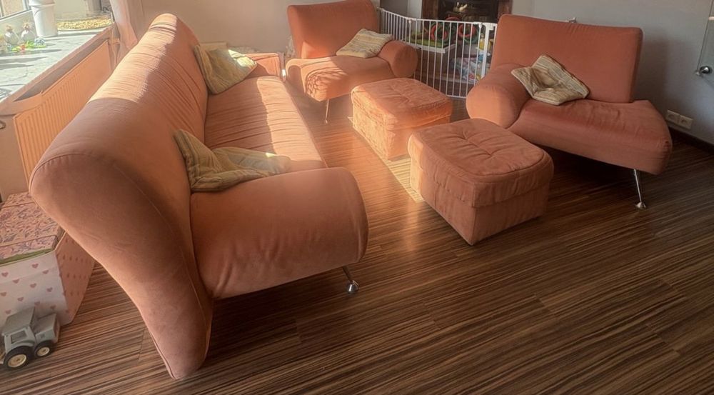 Sprzedam designerski komplet marki ESCAPADE (sofa,2 fotele, 2pufy)