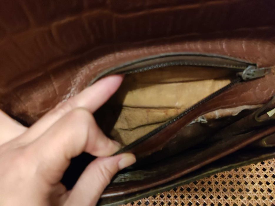 Mala tiracolo vintage, em pele