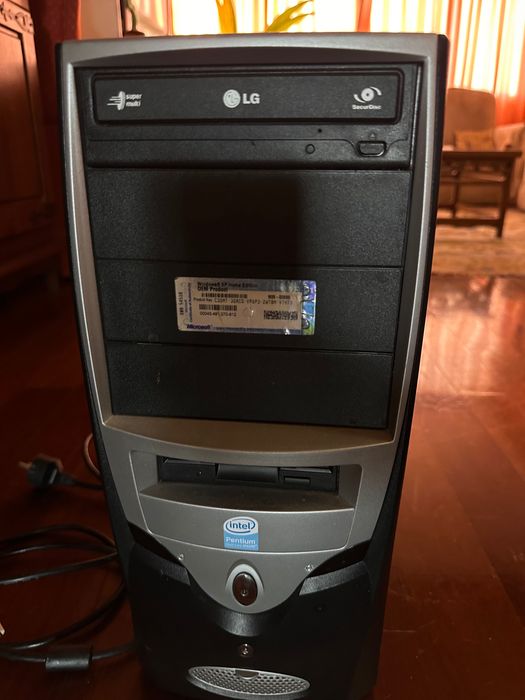 Torre LG - para peças