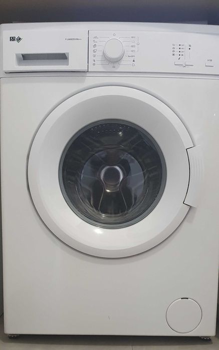 Maquina de Lavar roupa - Modelo FAR-LAV6051PA++