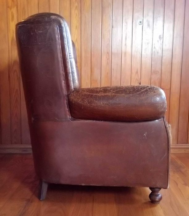 Sofá Chesterfield em Couro e Original