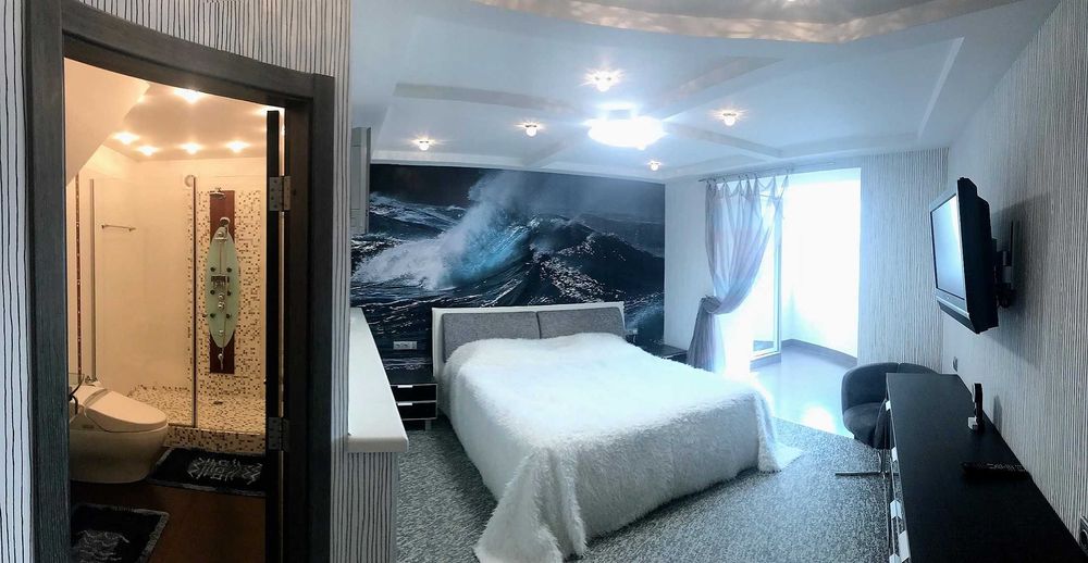 Володимира Івасюка, 10 А, 3 к., 130 м2, видова, від господаря