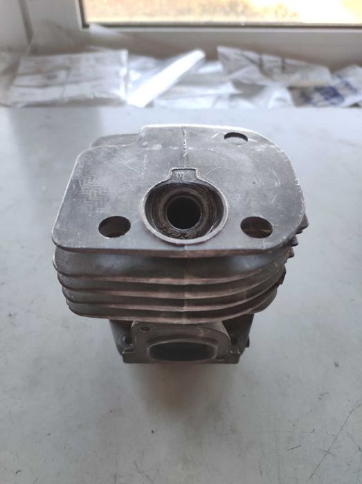 Jonsered 2165 para Peças