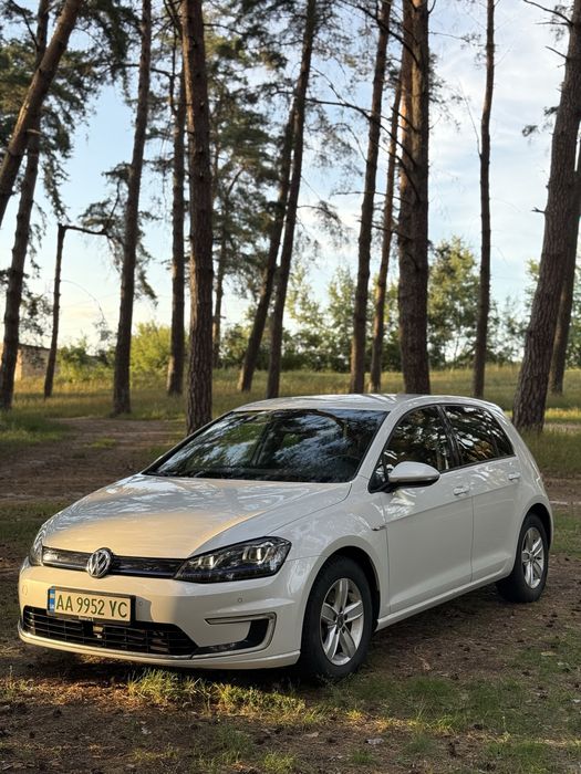 Продажа/обмен Volkwagen E-Golf . Электро