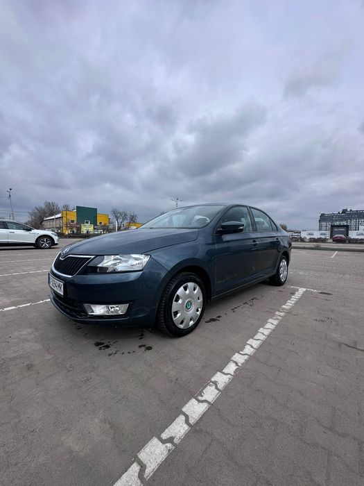 Продам  Skoda Rapid  2017 год 1.2 tsi