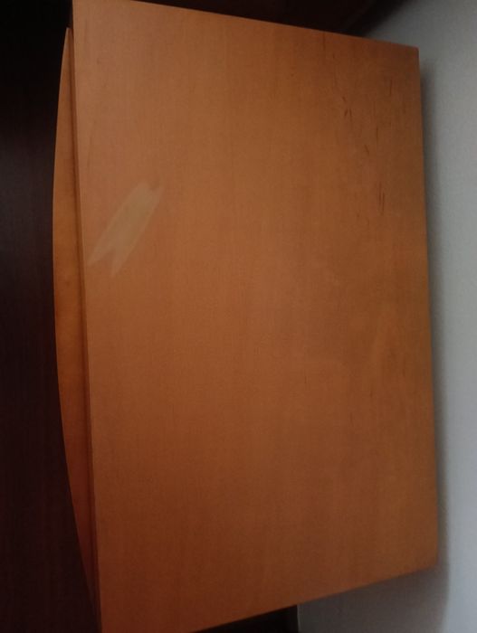 Cómoda  e mesinhas de cabeceira e caba