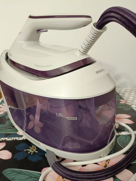Stacja parowa Philips PSG6064/80 2400 W