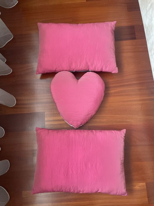 Almofadas quarto menina/adolescente cor de rosa
