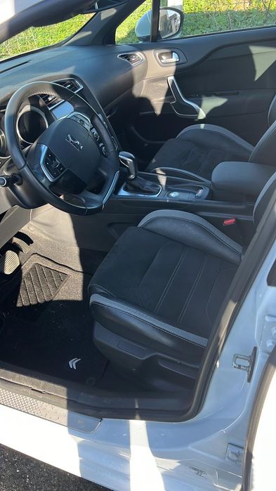 Carro ligeiro  DS 4