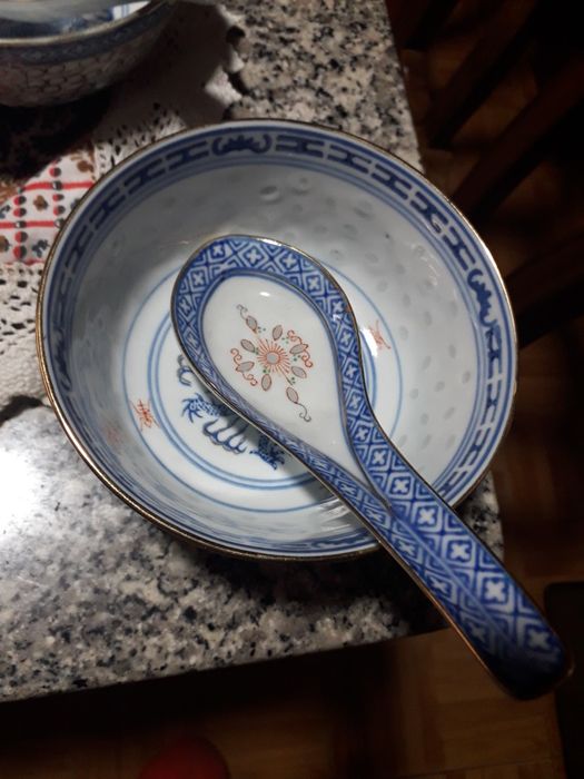 Conjunto de  loiça  bago de arroz