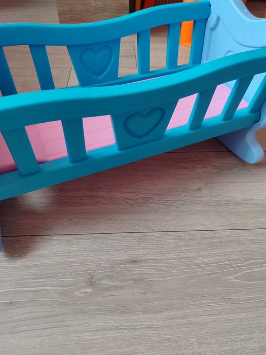 Ліжечко для ляльок