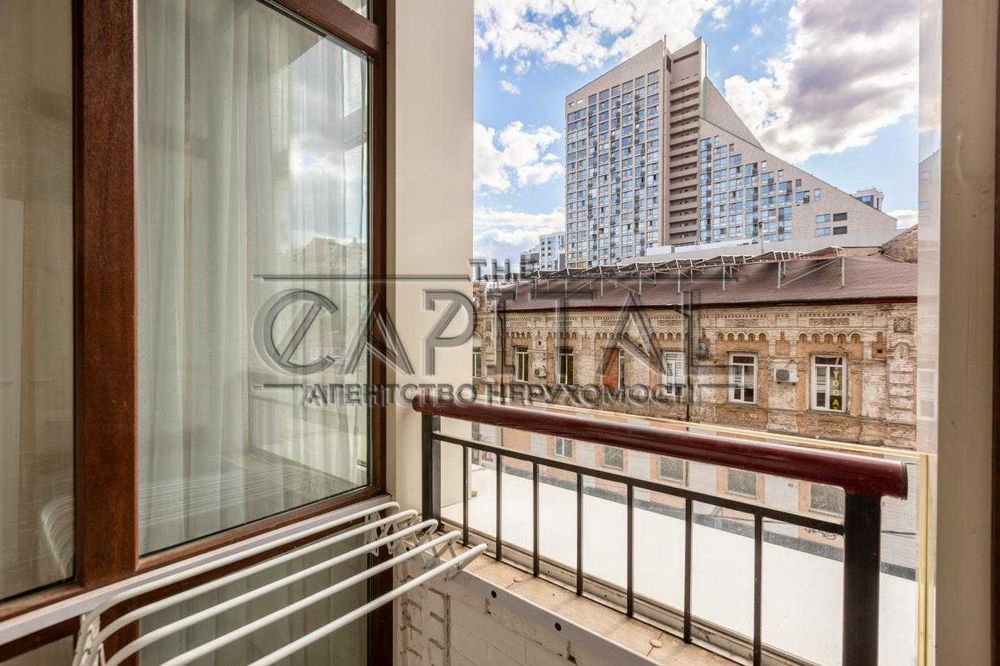 Продаж 3 кімнатної квартири вул. Дмитрівська 60/19 СРОЧНАЯ ПРОДАЖА