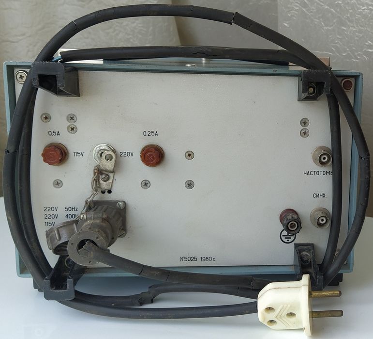 Генератор сигналів низькочастотний Г3-106