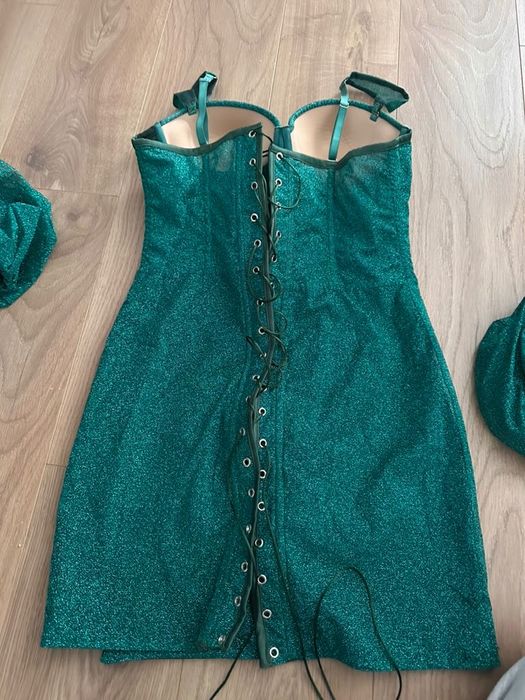 Бомбезное платье-корсет Новое