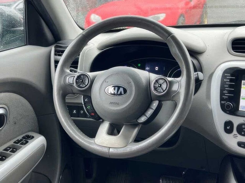 Kia Soul EV +      2018