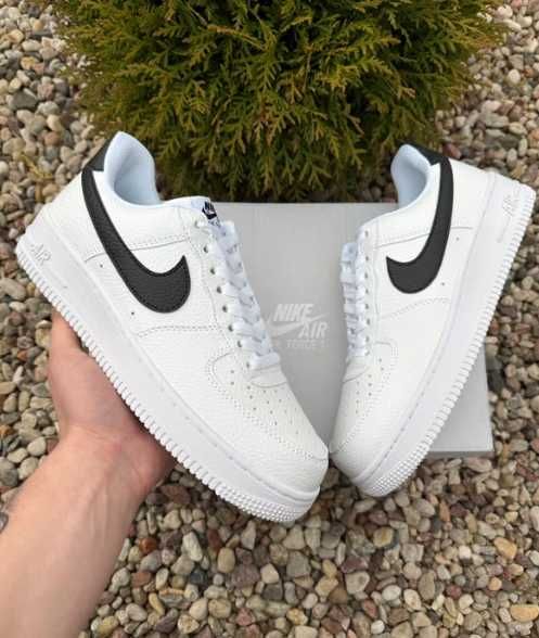 Nike Air Force 1 White and Black R.41