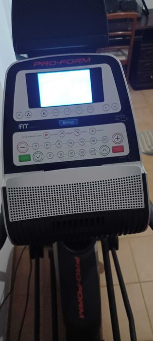 Elíptica, bicicleta, corrida, ginásio
