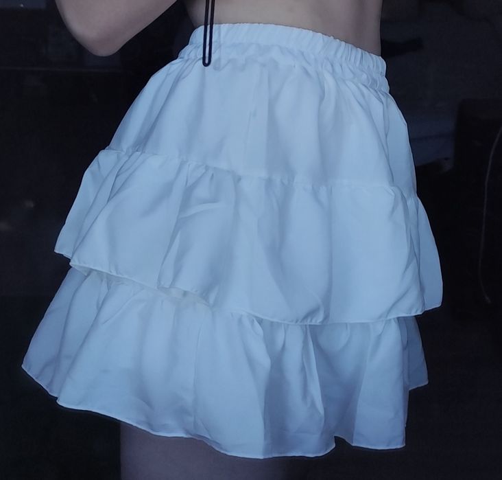 Біла спідниця шорти