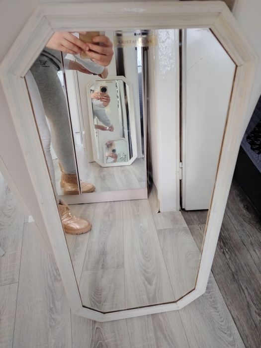 Lustro w ramie do powieszenia 80 x 40