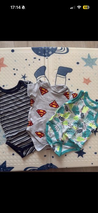 Paka ubranek dla niemowlaka r.62