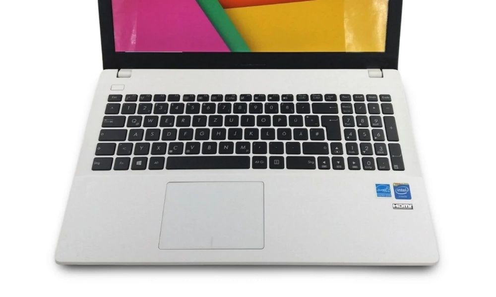 Portátil ASUS F551M Intel Celeron N2830 (4GB RAM / 224GB SSD)