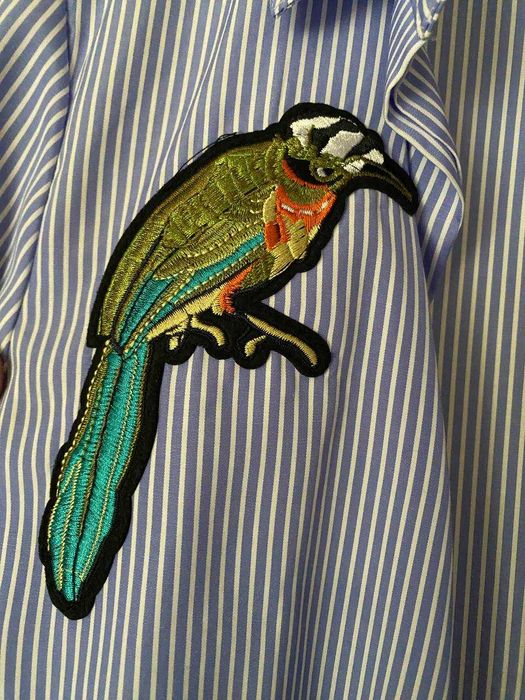 Сорочка з вишивкою блакитного кольору