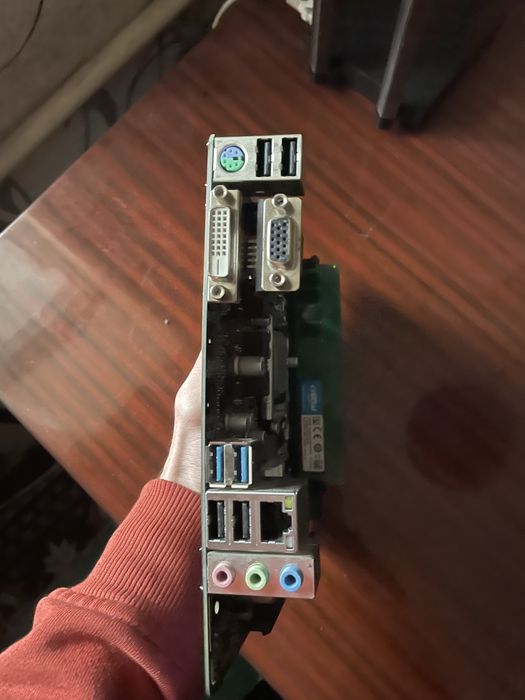 Продам комплект. Материнская плата + процессор + оперативная память.