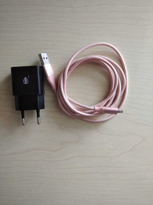 Carregador para iPhone 5/6/7/8 com ficha Lightning