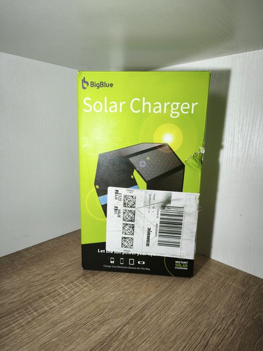 Сонячний зарядний пристрій BigBlue Solar Charger 28W