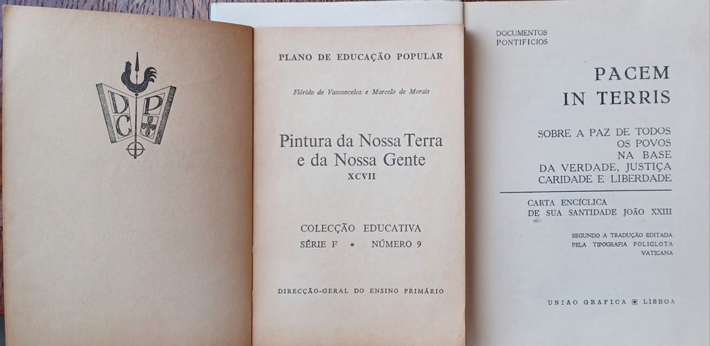 Vários livros antigos