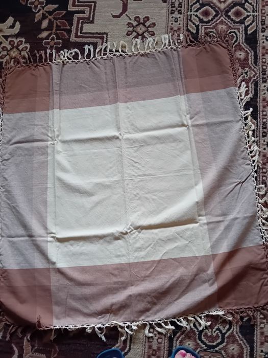 Obrus bawełniany z frędzlami