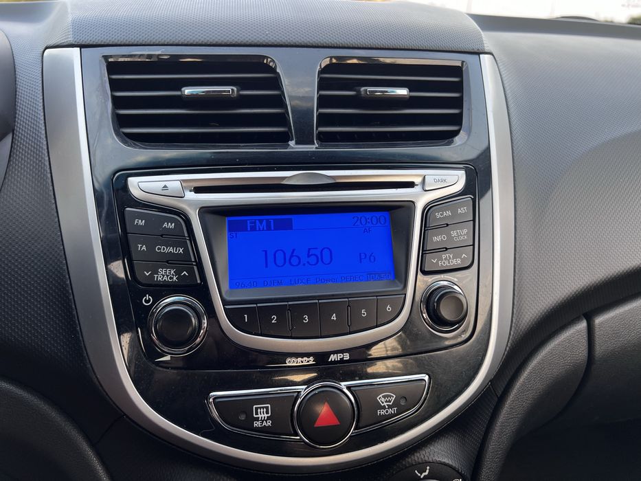 Hyundai Accent 1.6 2012