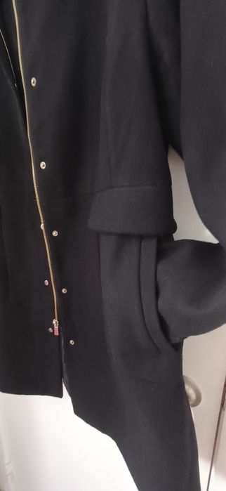 Sobretudo preto Stradivarius L – casaco comprido