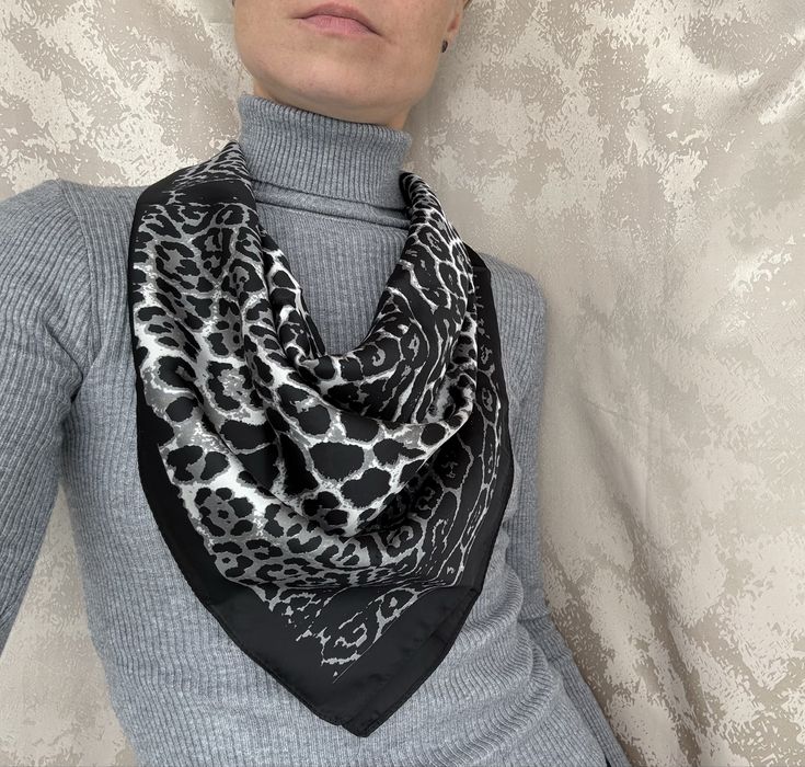Шовкова хустка леопардова штучний шовк Шелковый платок леопард