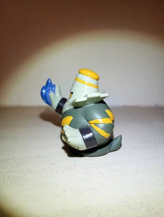 Pokémon finger puppet / brinquedo / figura pokémon Dusknoir da bandai