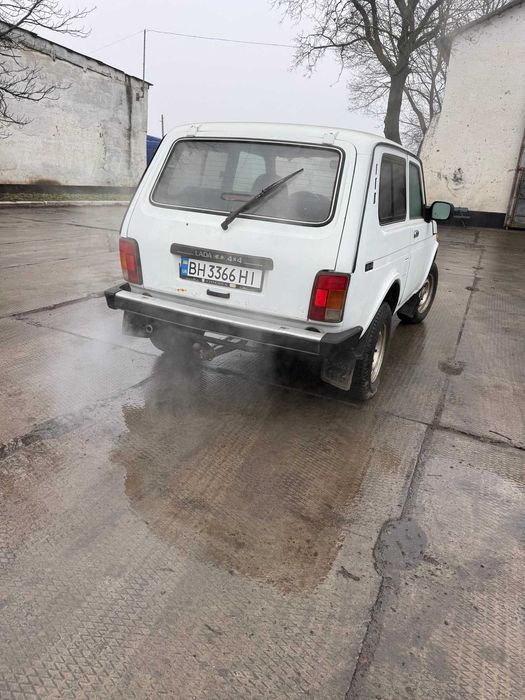 автомобиль нива 21214