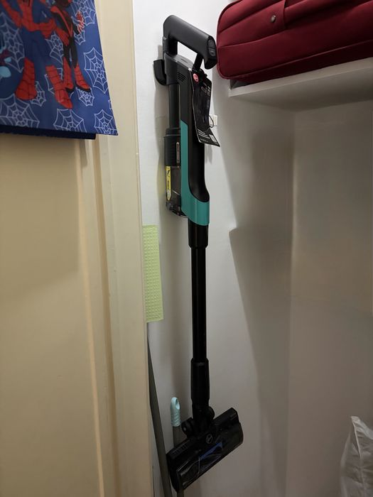 Aspirador Vertical Hoover HF210P 011